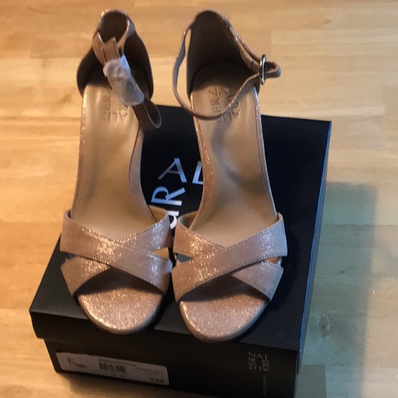 Naturalizer sandals - Picture 6 of 7